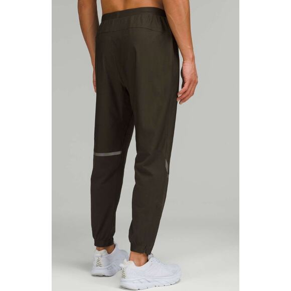 lululemon athletica Other - Lululemon Men's Large Gray Olive Reflective Jogger Athletic Exercise Breathable